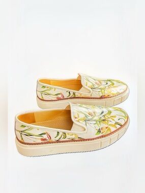 Vince Camuto Floral Platform Slip-On Loafers